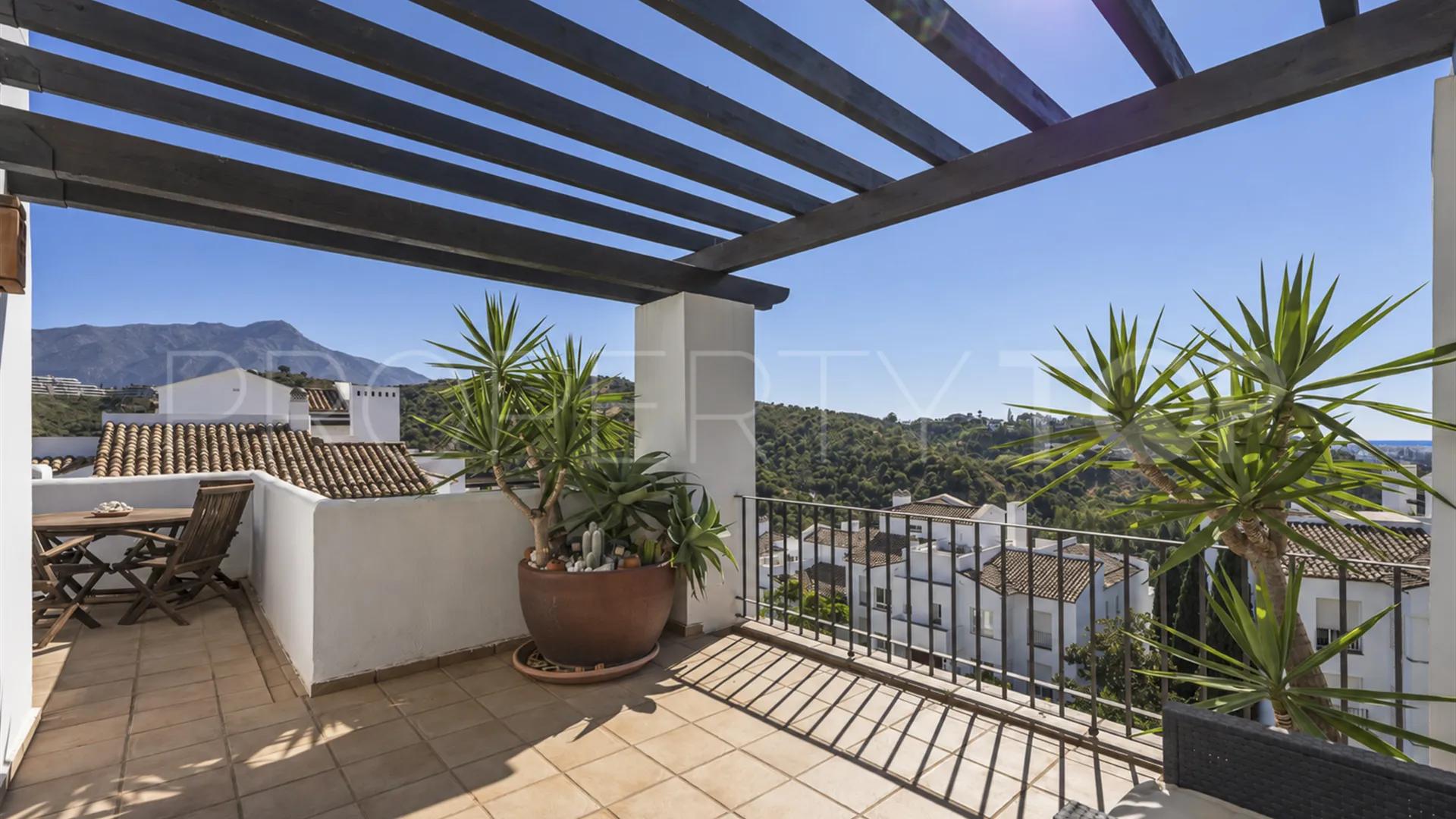 Penthouse for sale in Altos de La Quinta
