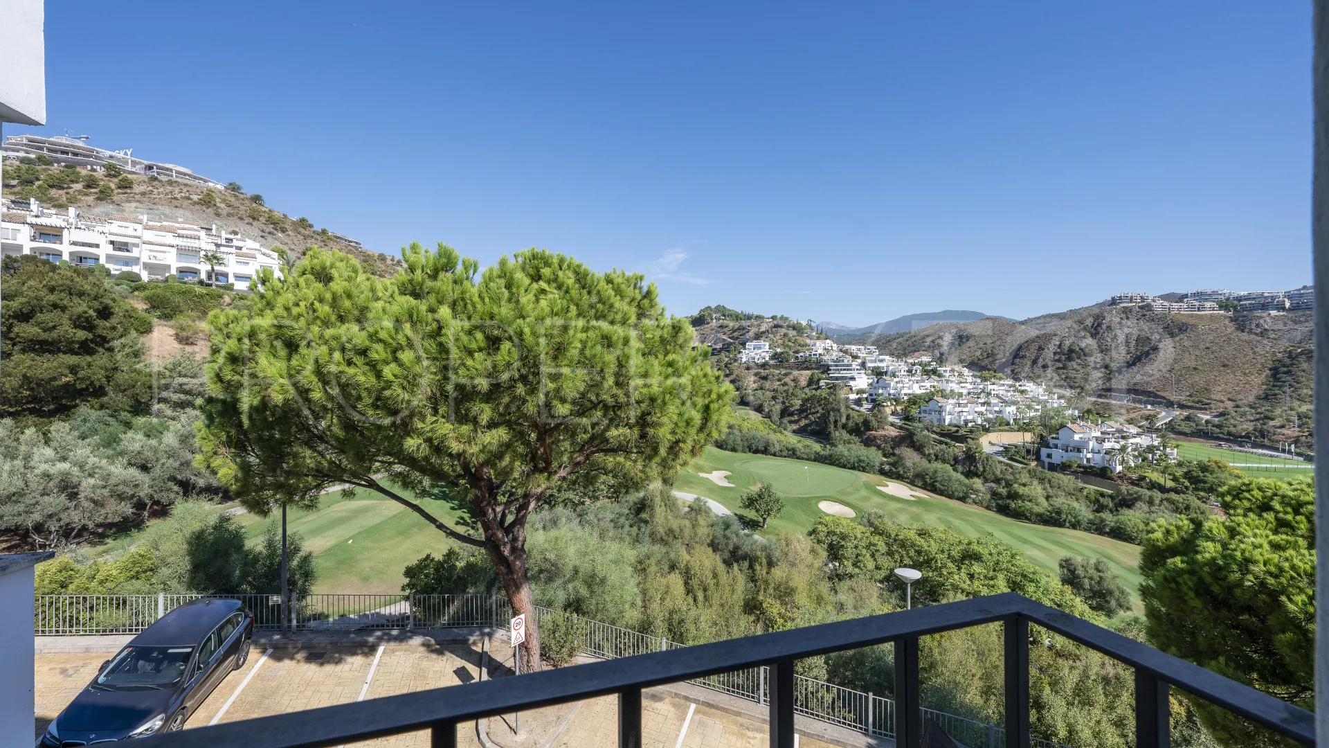 Penthouse for sale in Altos de La Quinta