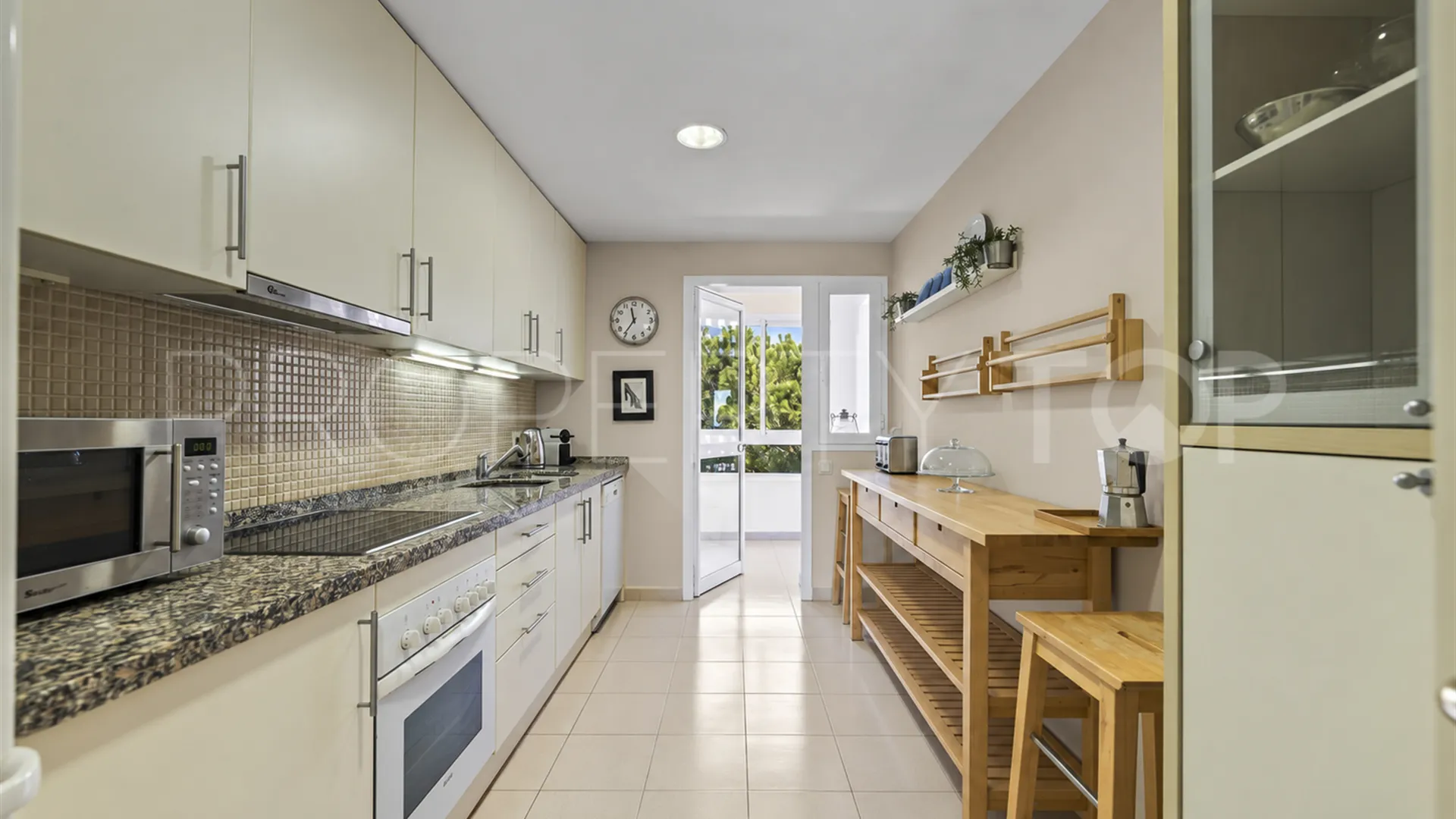 Penthouse for sale in Altos de La Quinta