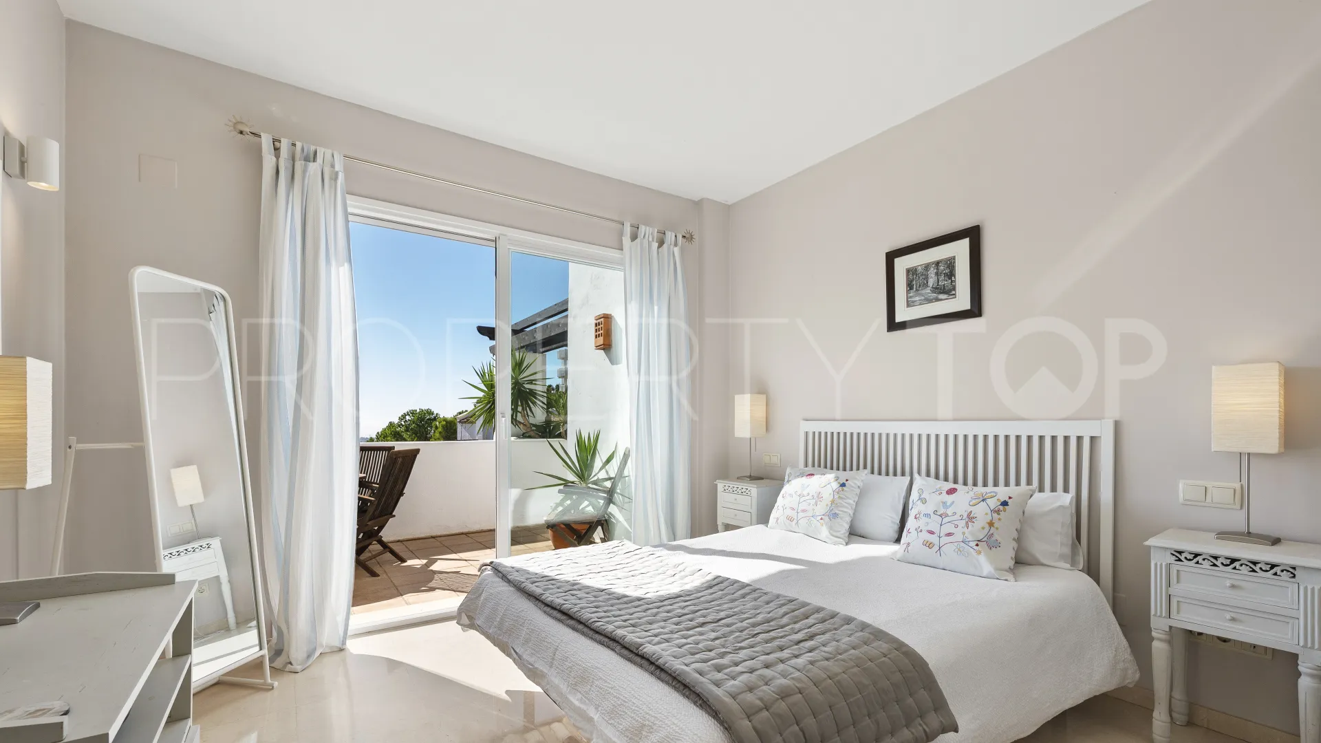 Penthouse for sale in Altos de La Quinta