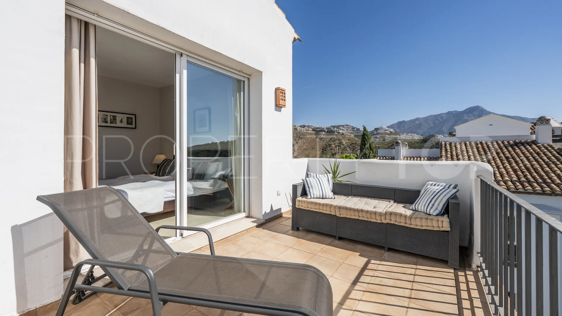 Penthouse for sale in Altos de La Quinta