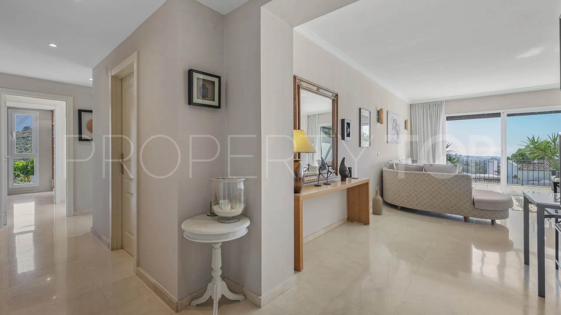 Penthouse for sale in Altos de La Quinta