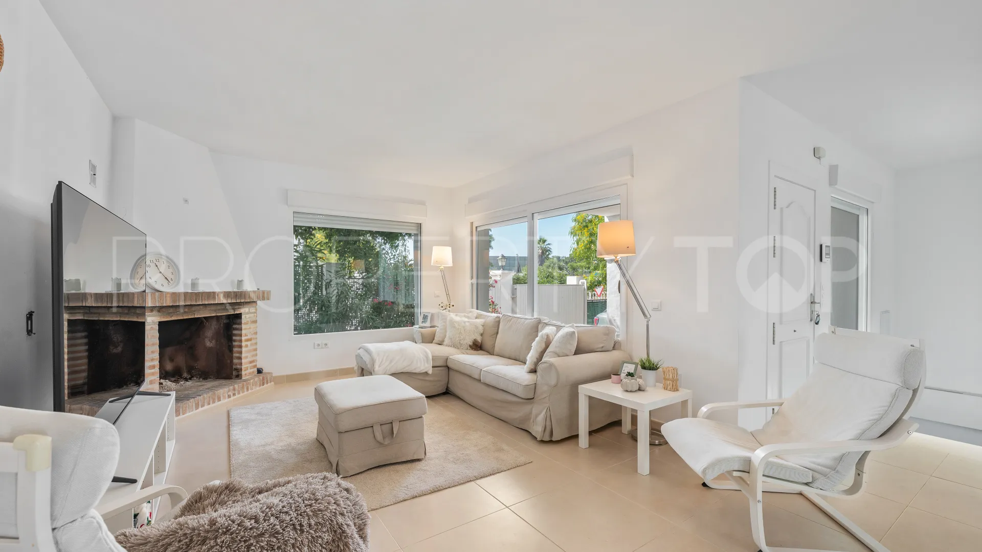 Hacienda las Chapas, villa pareada en venta