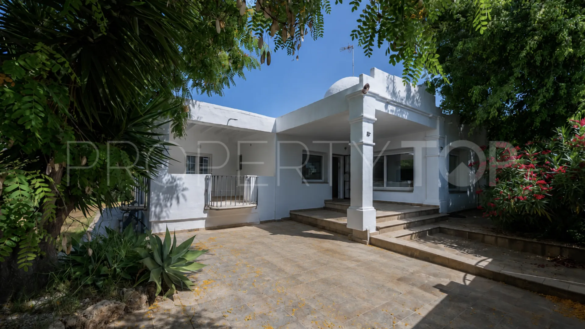 Hacienda las Chapas, villa pareada en venta