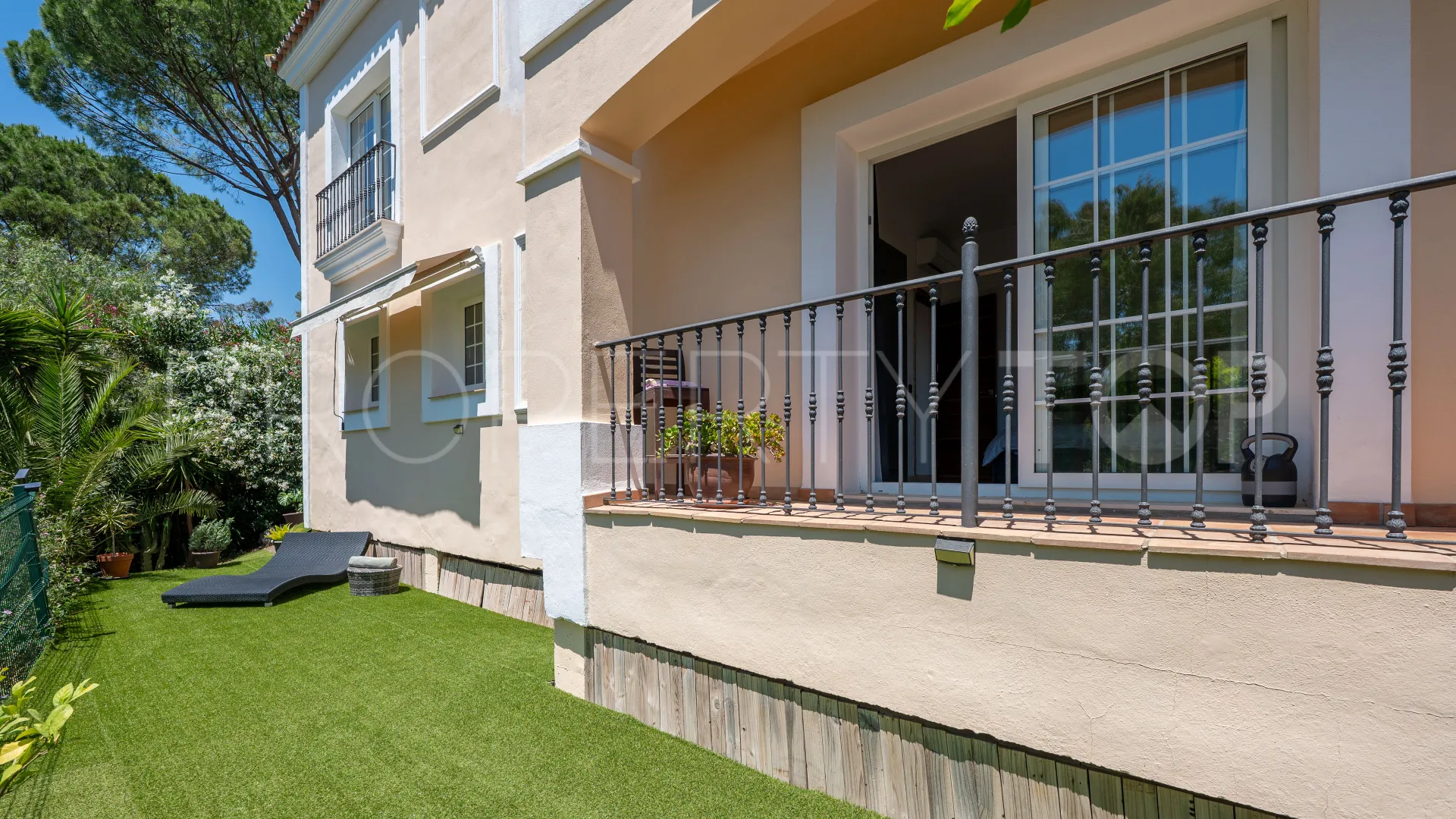 Villa for sale in Aldea Dorada