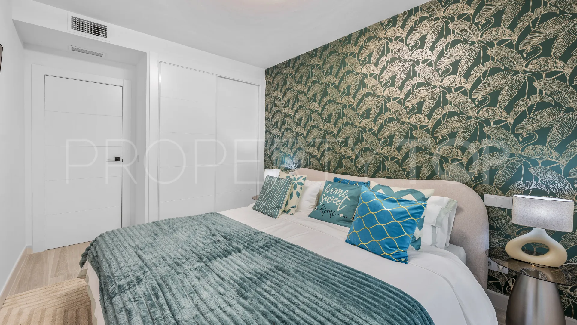 Buy ground floor apartment with 3 bedrooms in Altos de La Quinta