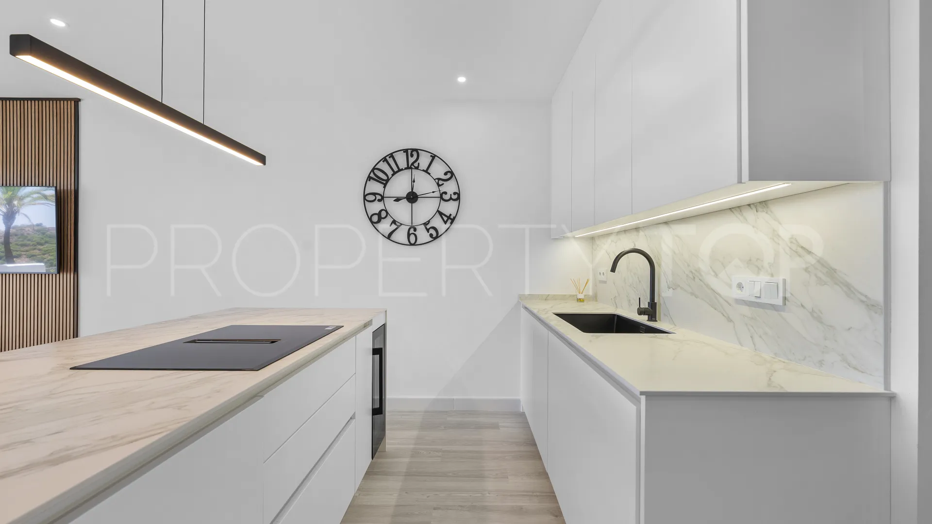 Buy ground floor apartment with 3 bedrooms in Altos de La Quinta