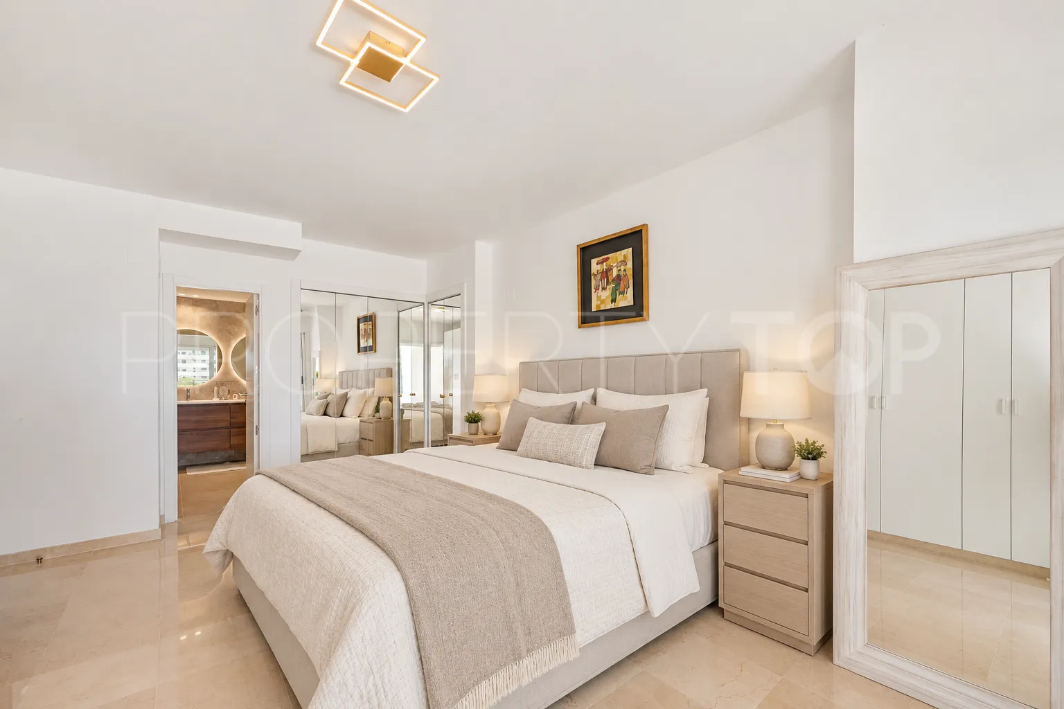 4 bedrooms duplex penthouse in Guadalmina Alta for sale
