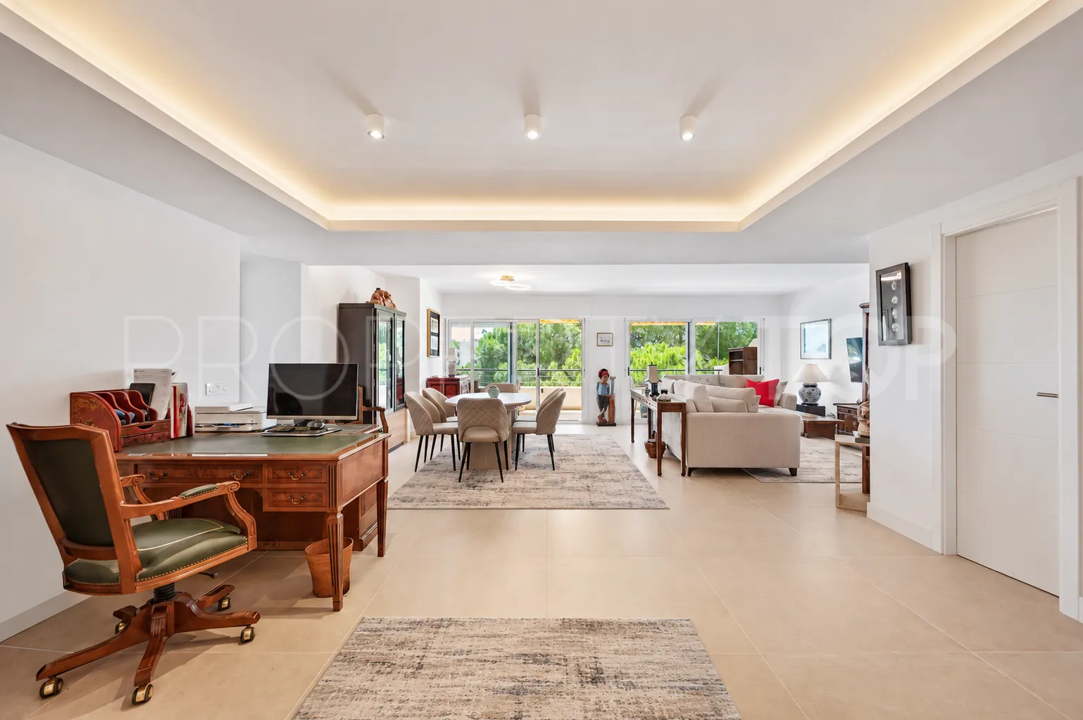 4 bedrooms duplex penthouse in Guadalmina Alta for sale