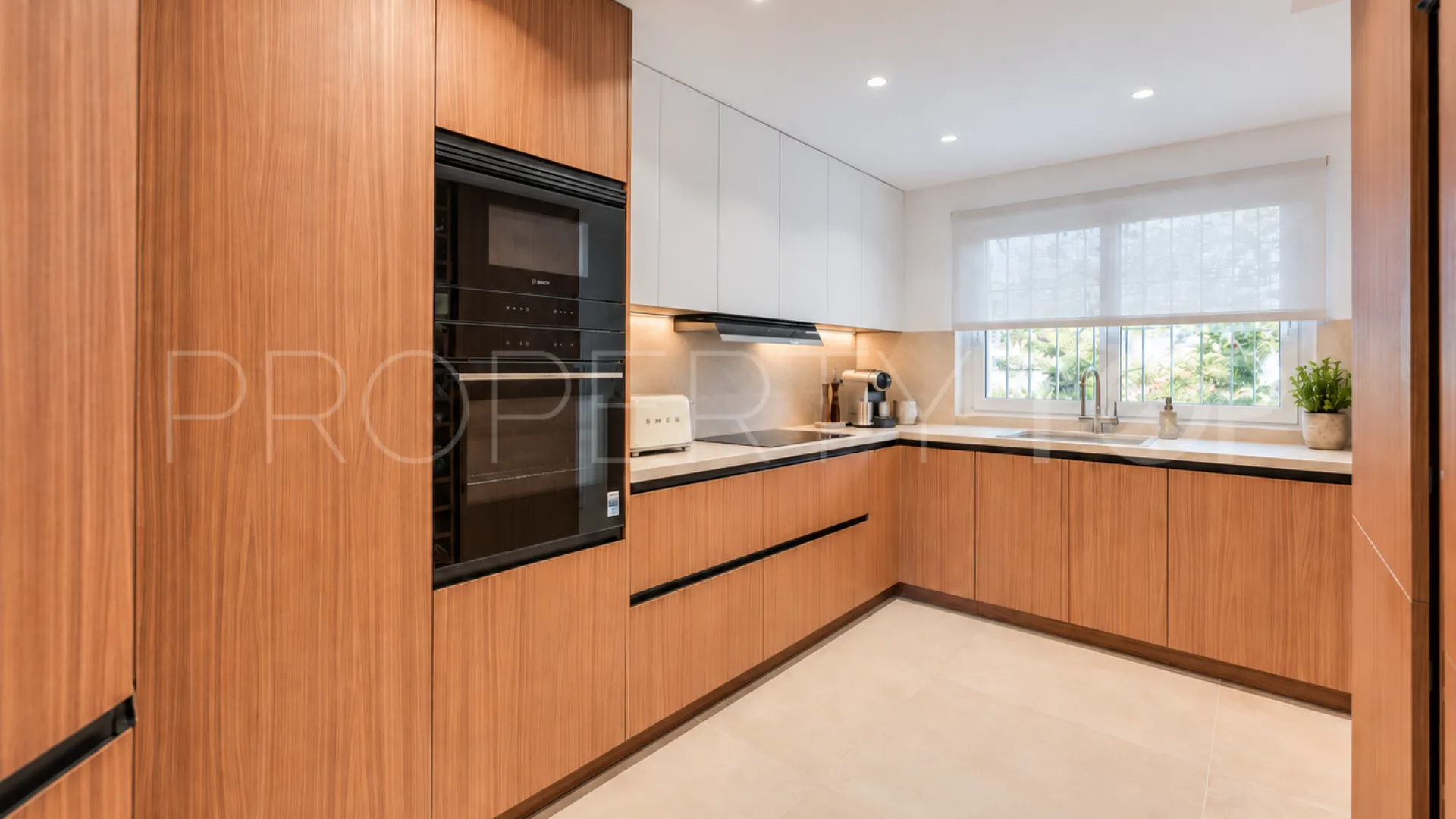 4 bedrooms duplex penthouse in Guadalmina Alta for sale