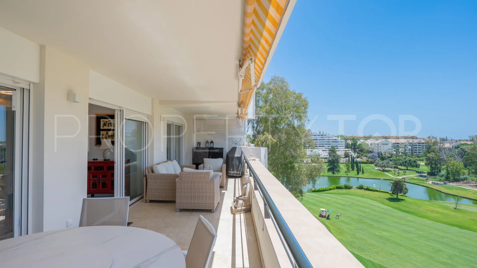 For sale Guadalmina Alta duplex penthouse with 4 bedrooms