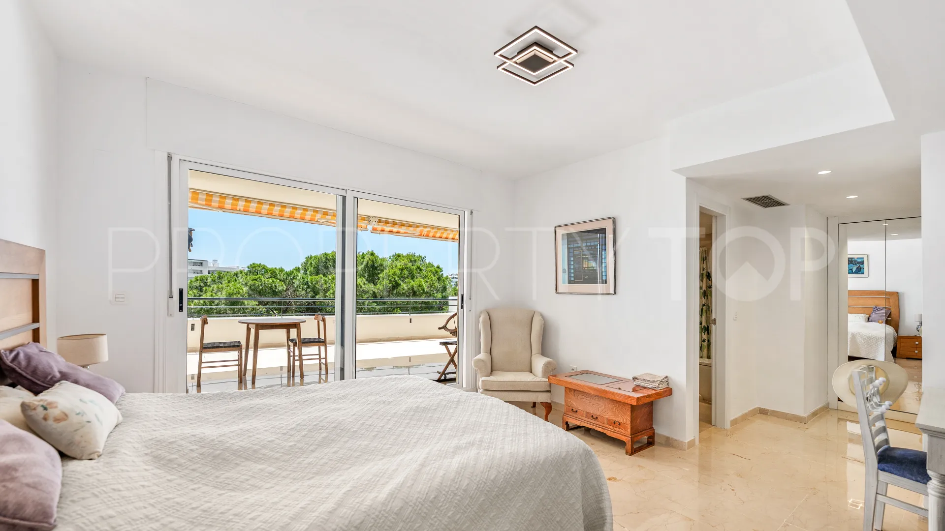 For sale Guadalmina Alta duplex penthouse with 4 bedrooms