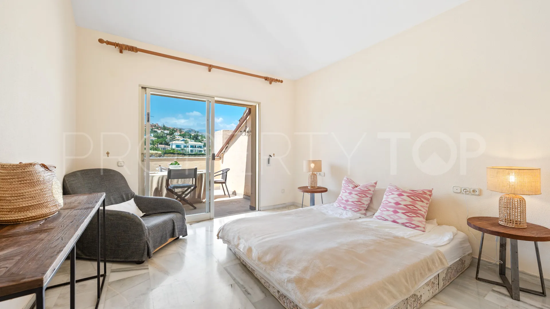 Country Club Las Brisas duplex penthouse for sale