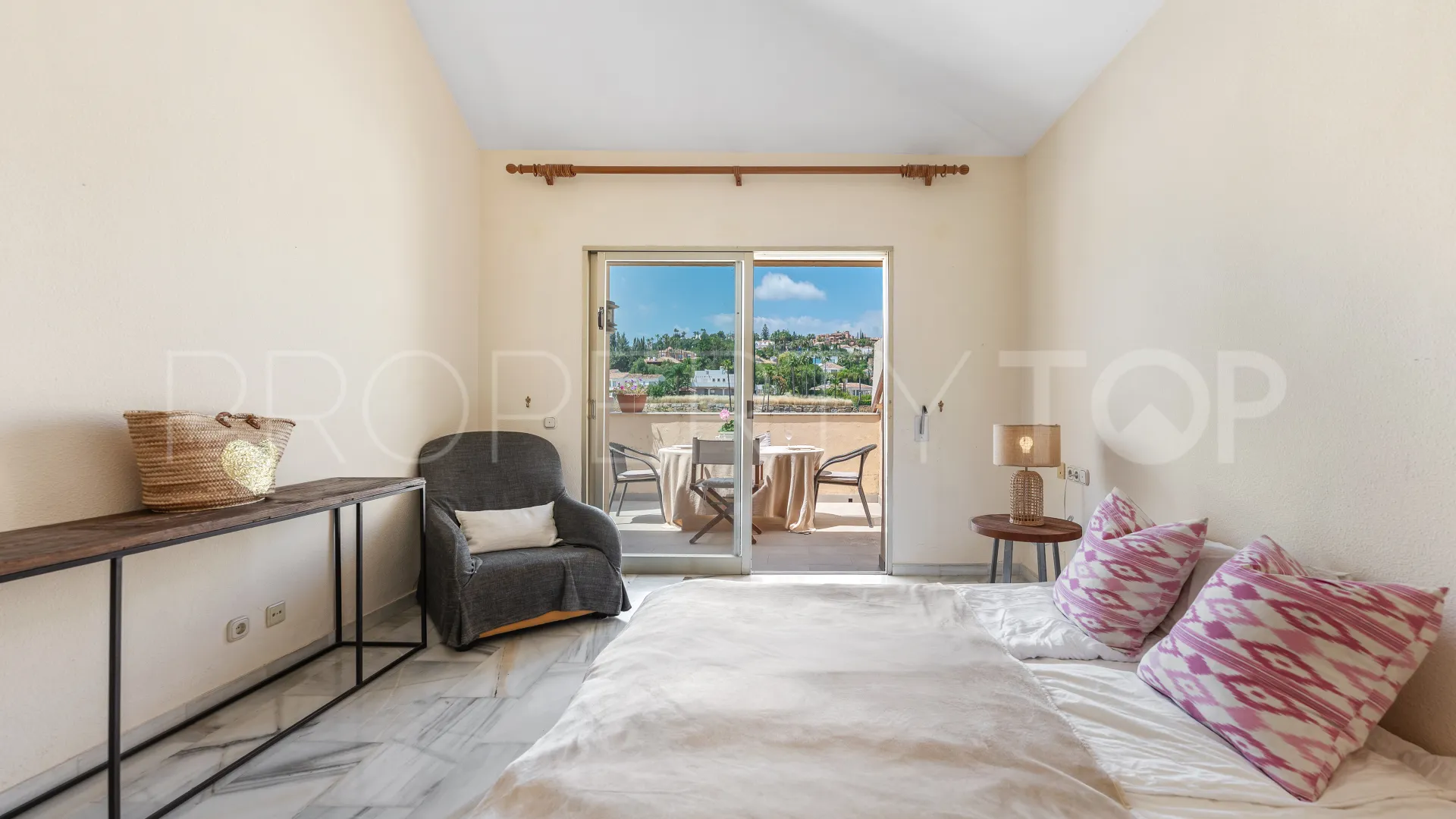 Country Club Las Brisas duplex penthouse for sale