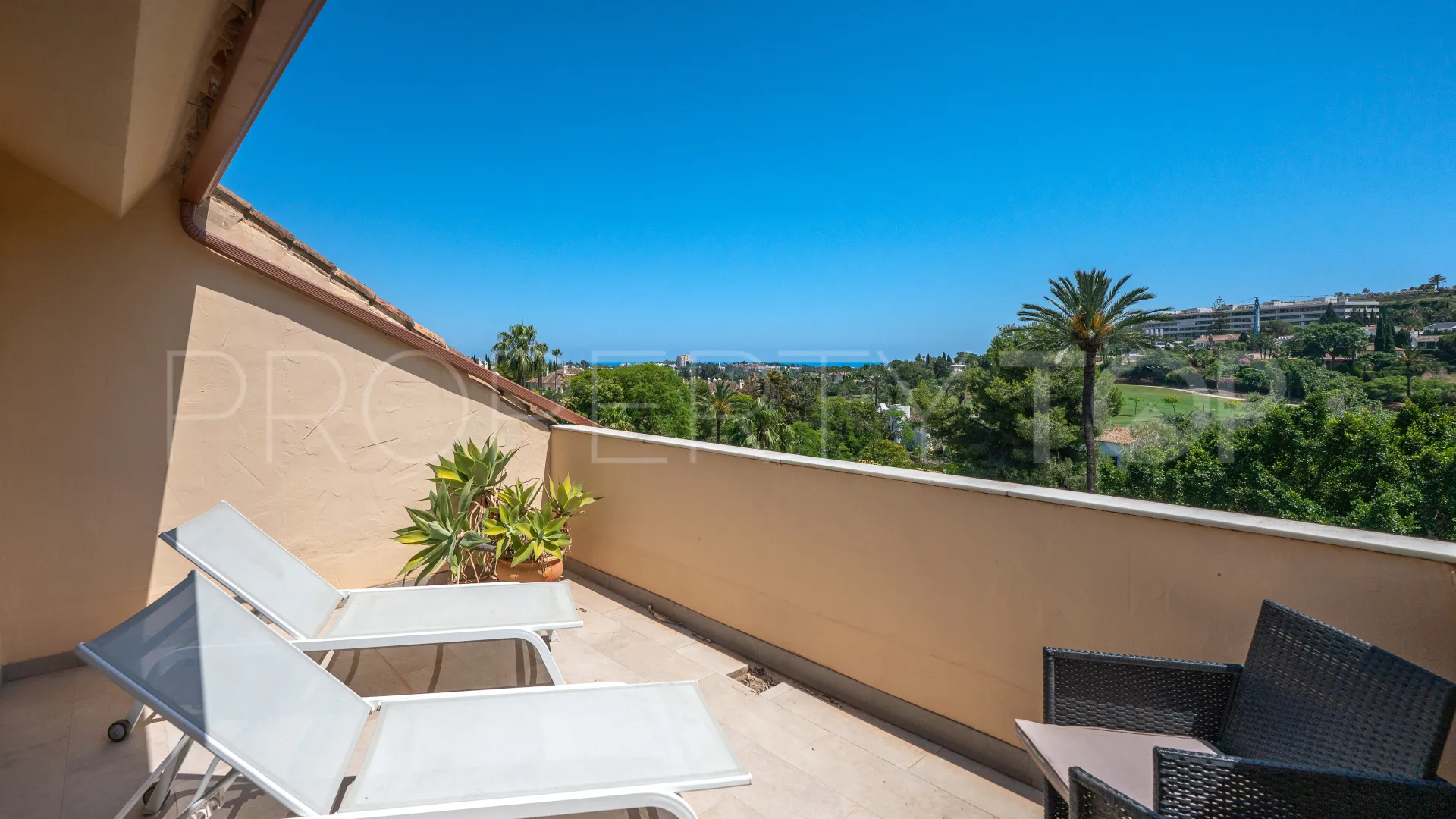 Country Club Las Brisas duplex penthouse for sale