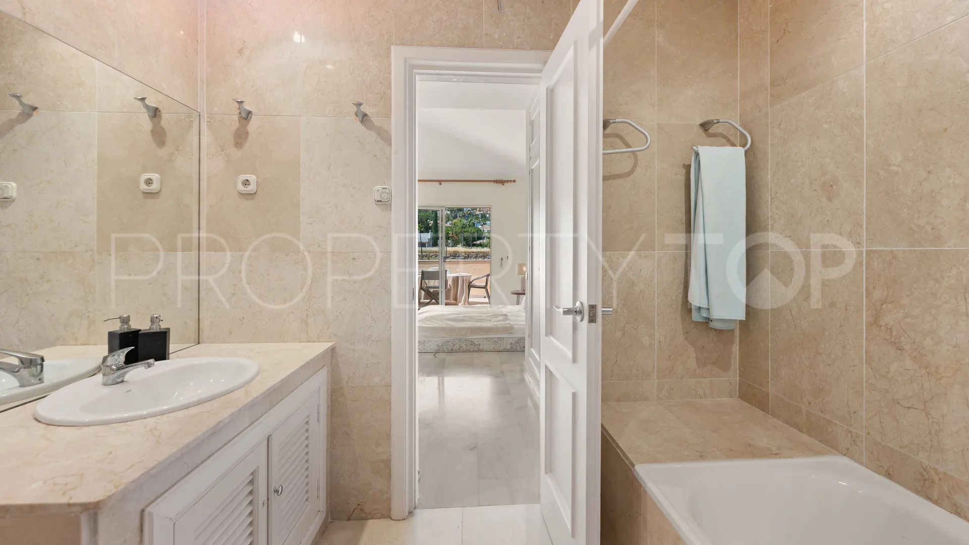 Country Club Las Brisas duplex penthouse for sale