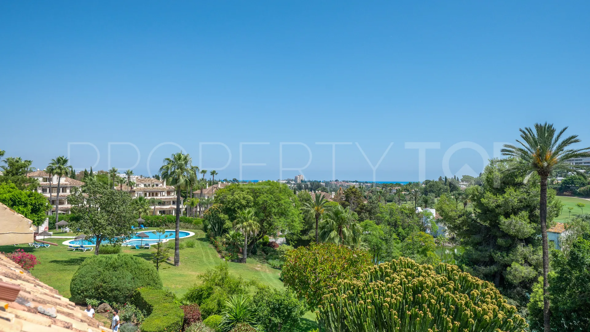 Country Club Las Brisas duplex penthouse for sale