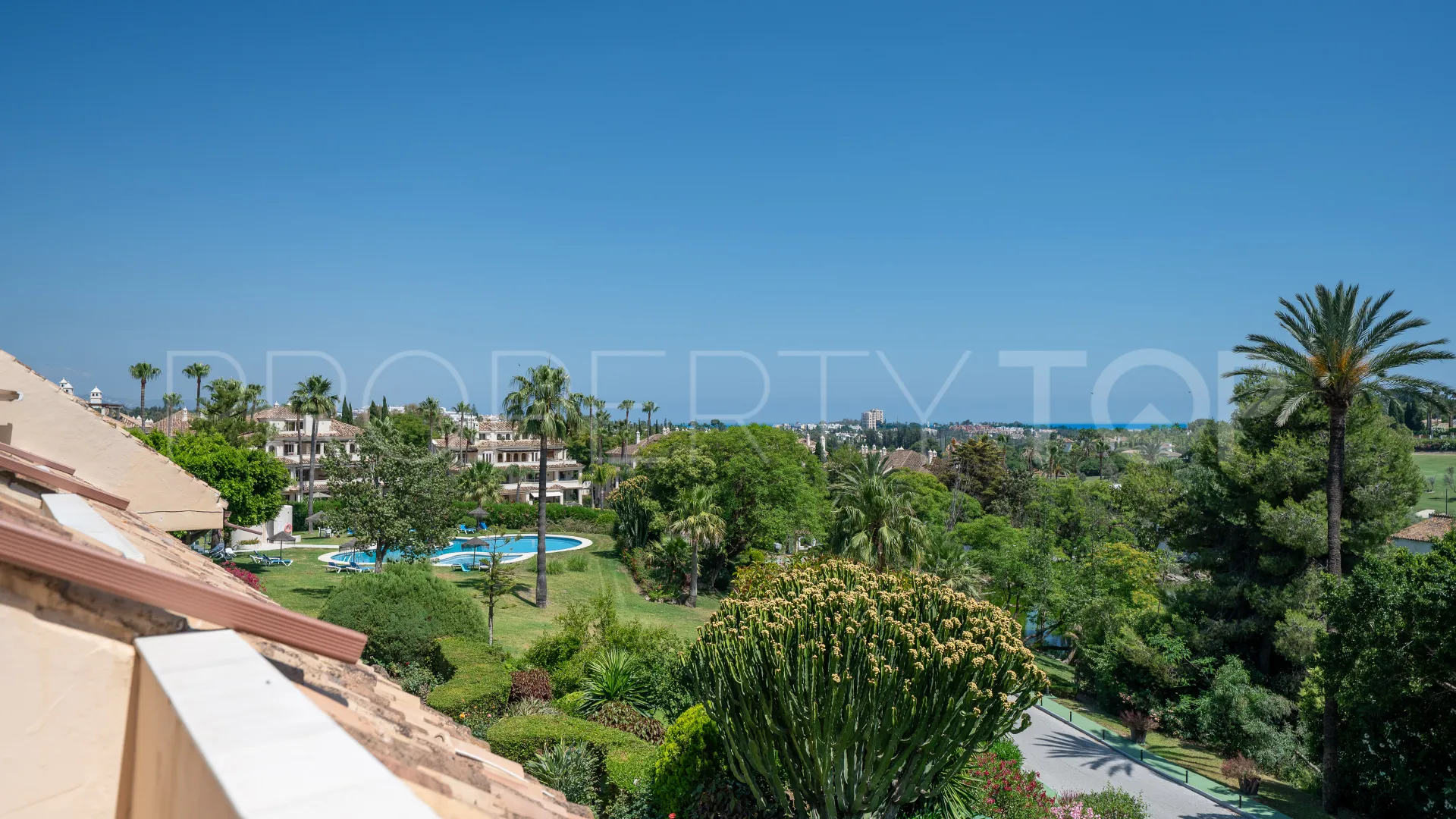 Country Club Las Brisas duplex penthouse for sale