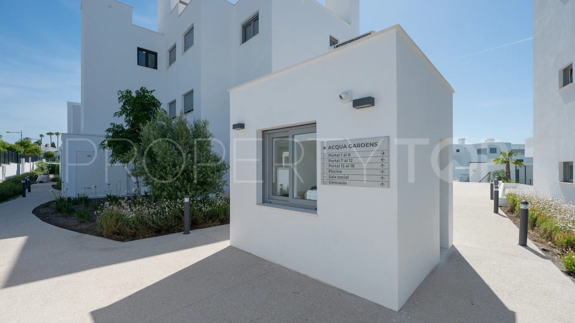 Ground floor apartment for sale in Aqua Gardens