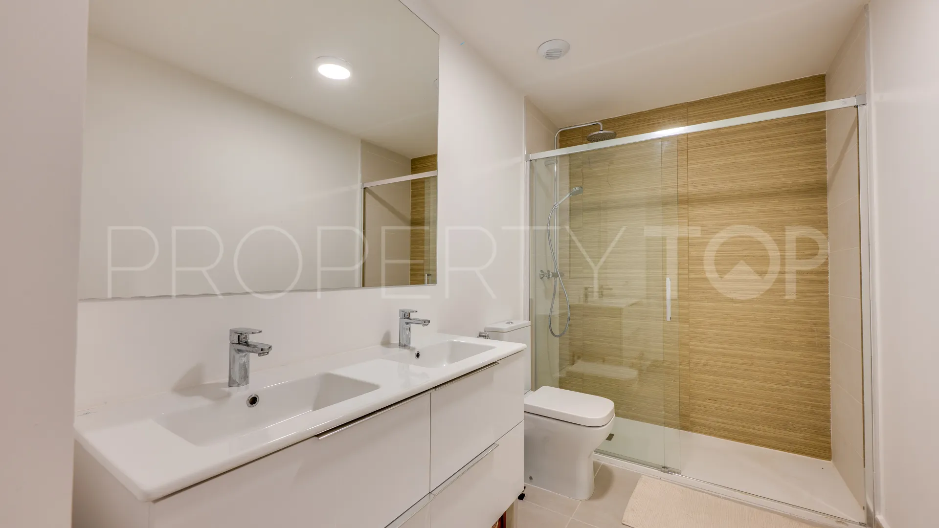 Ground floor apartment for sale in Aqua Gardens