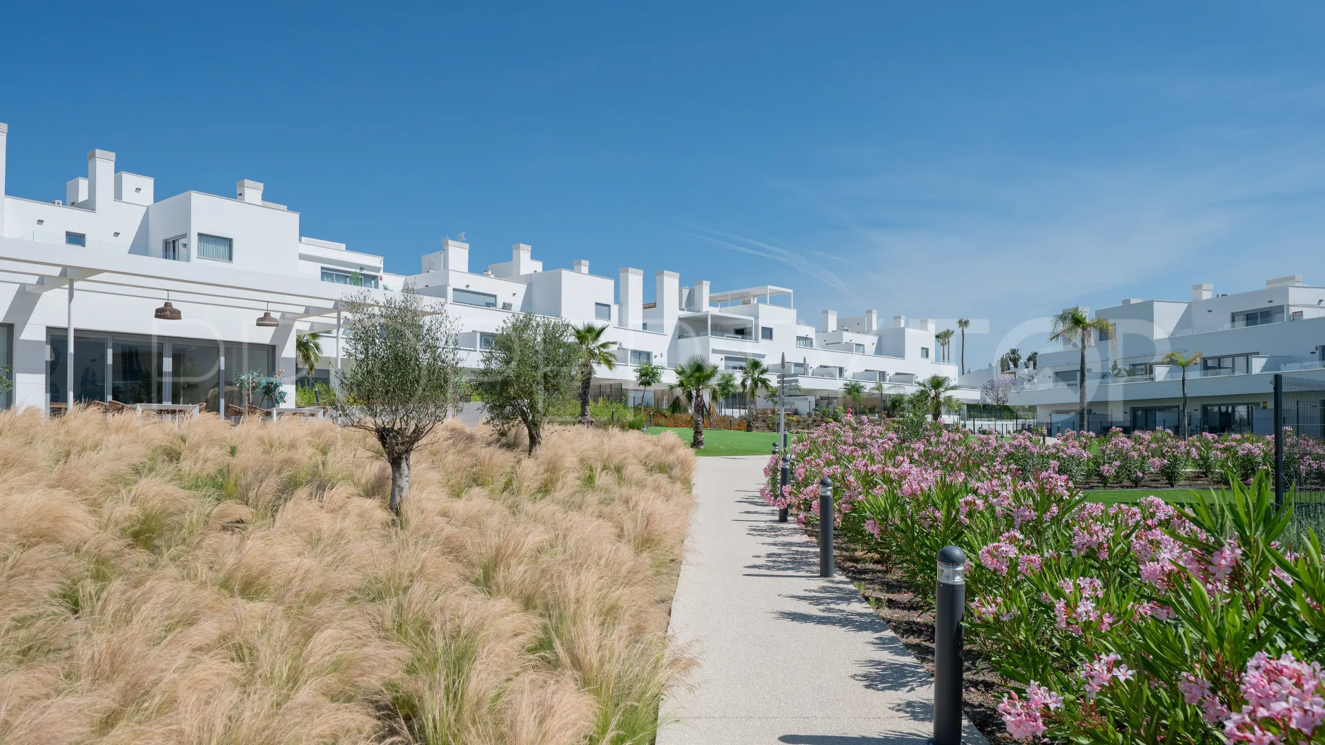 Ground floor apartment for sale in Aqua Gardens