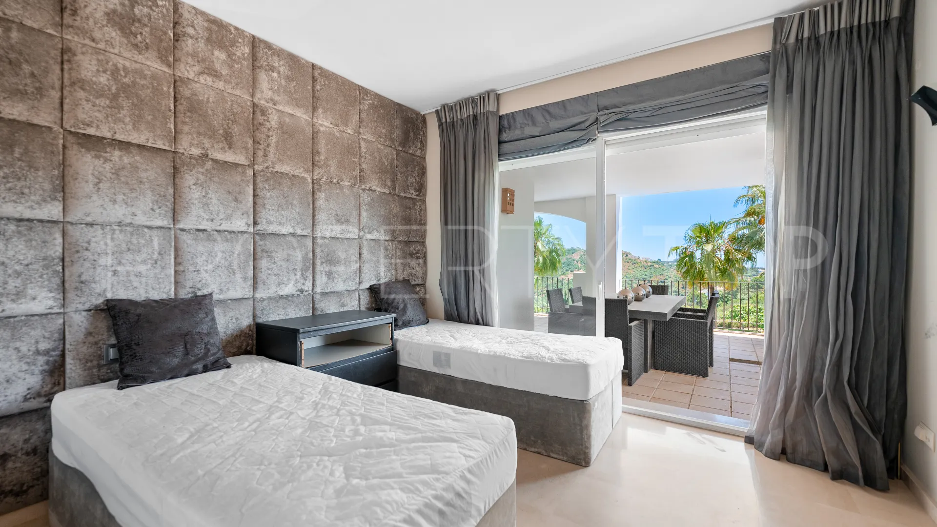 Apartamento de 3 dormitorios en venta en Altos de La Quinta