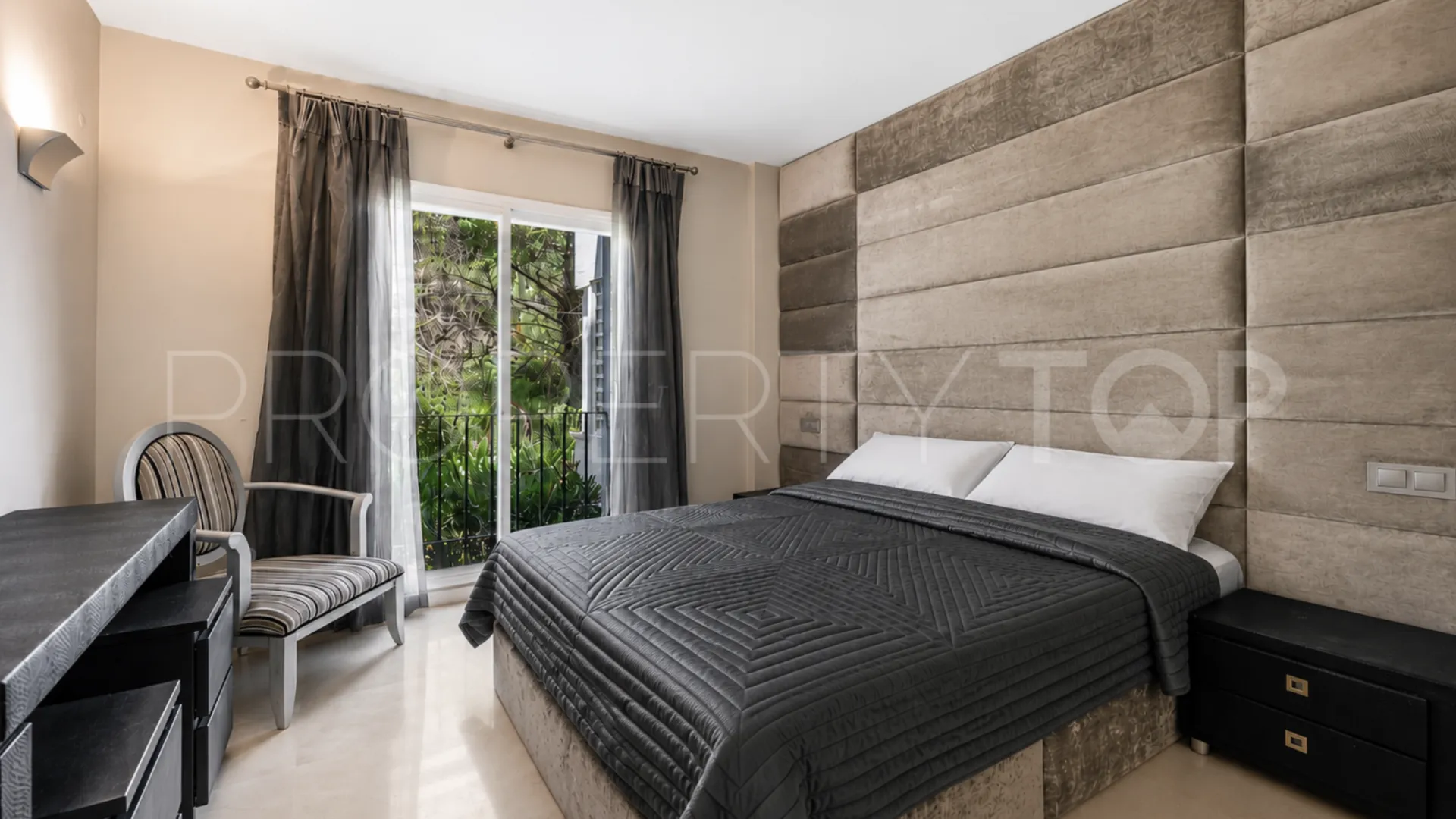 Comprar apartamento en Altos de La Quinta con 3 dormitorios
