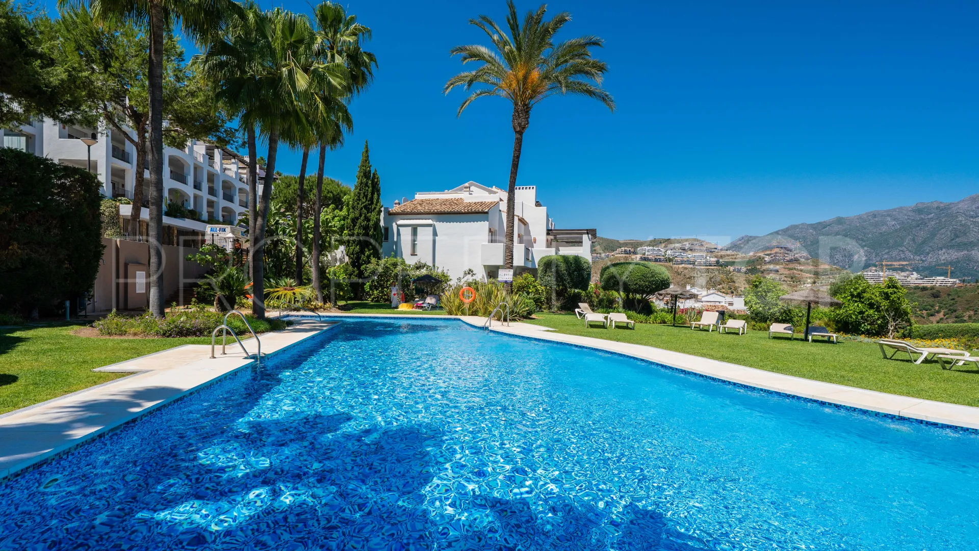 Apartamento de 3 dormitorios en venta en Altos de La Quinta