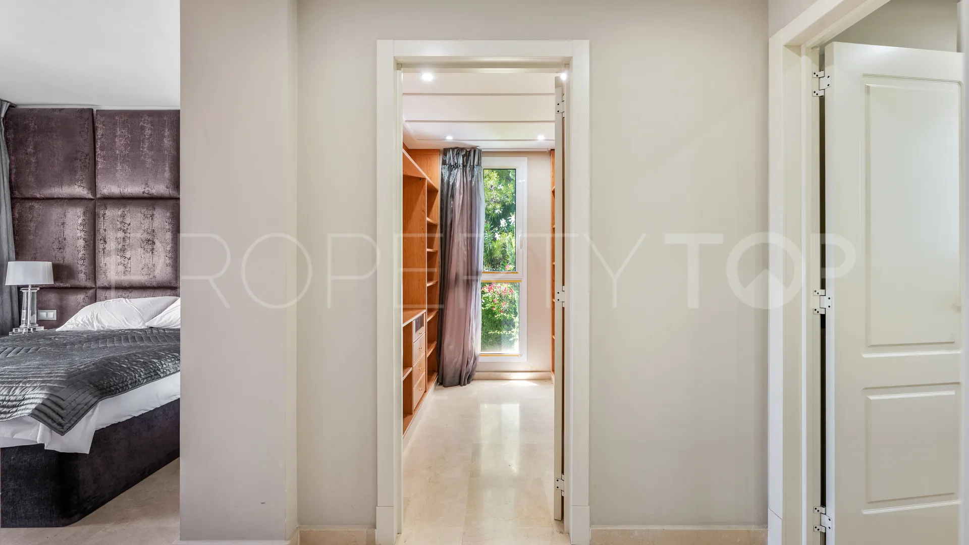 Apartamento de 3 dormitorios en venta en Altos de La Quinta