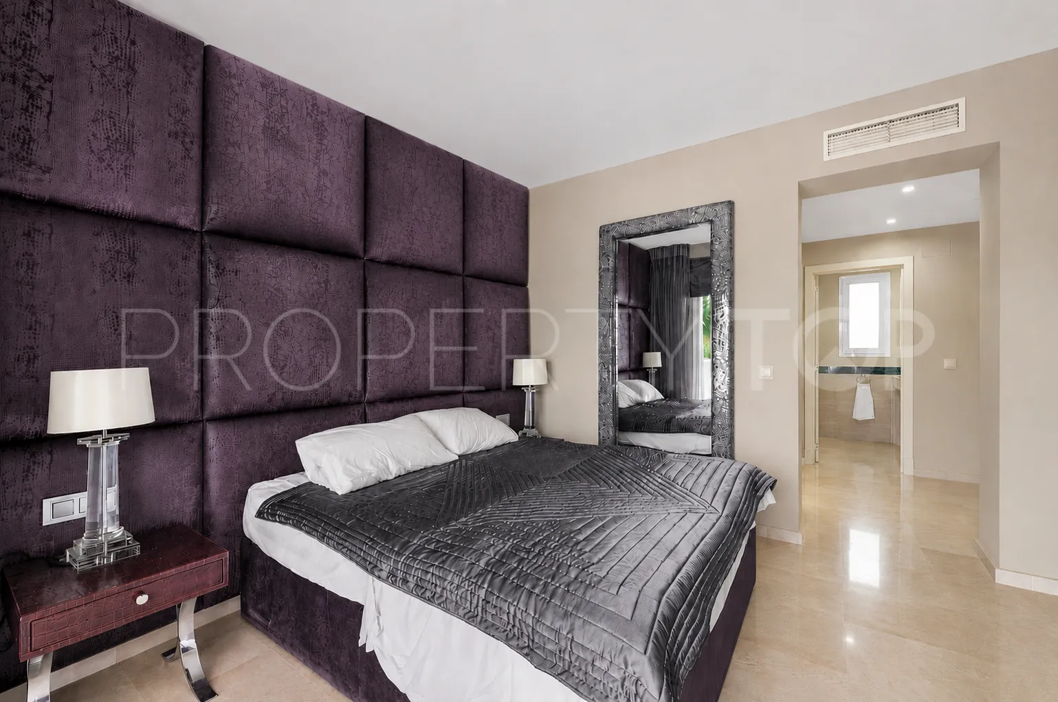 Apartamento de 3 dormitorios en venta en Altos de La Quinta