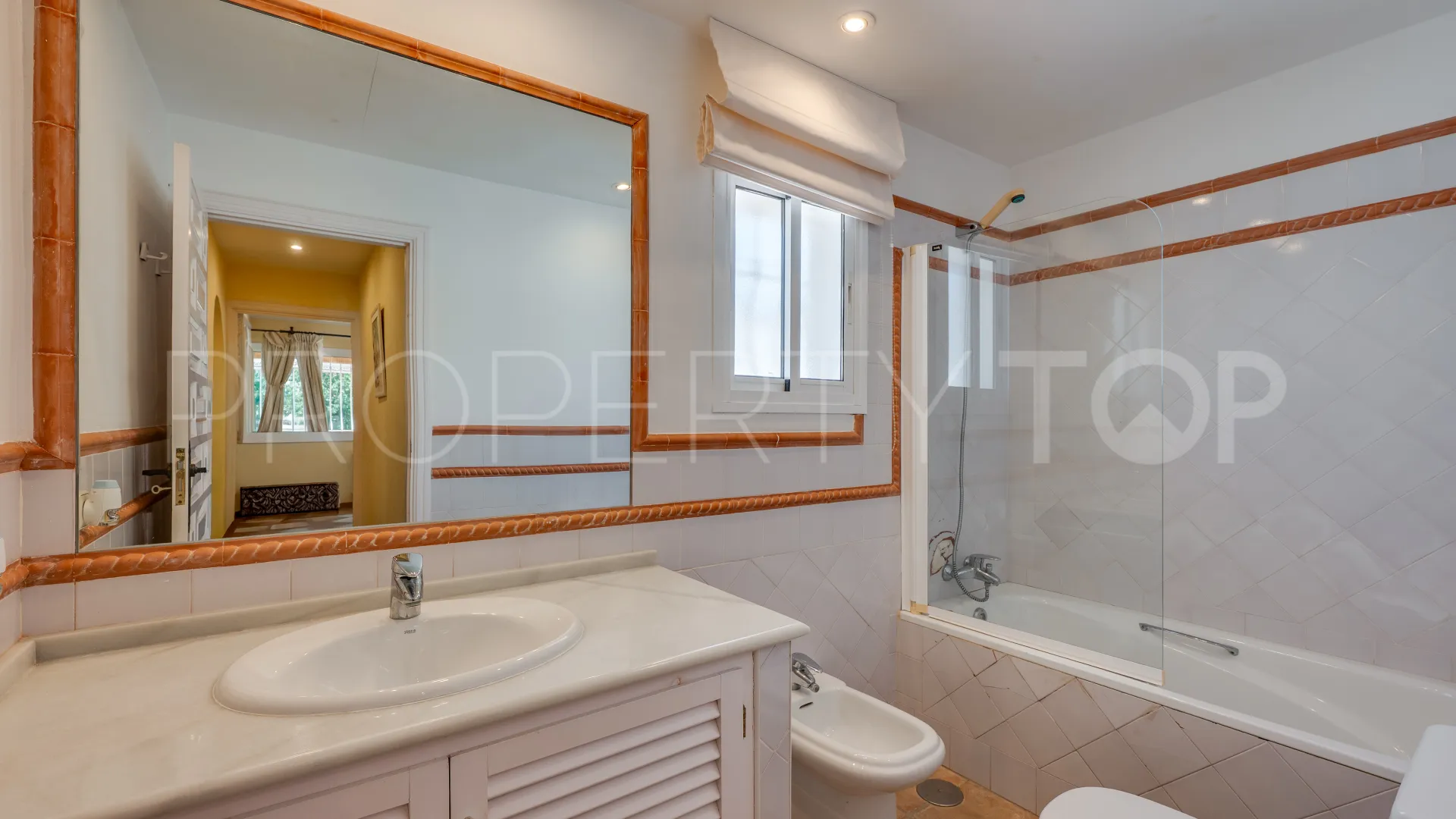 5 bedrooms villa for sale in San Pedro Playa