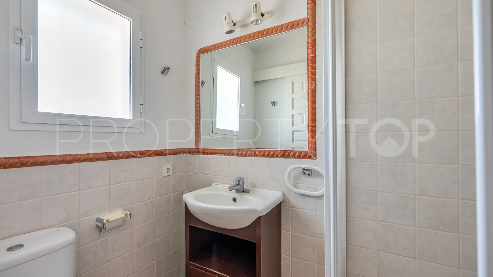 5 bedrooms villa for sale in San Pedro Playa