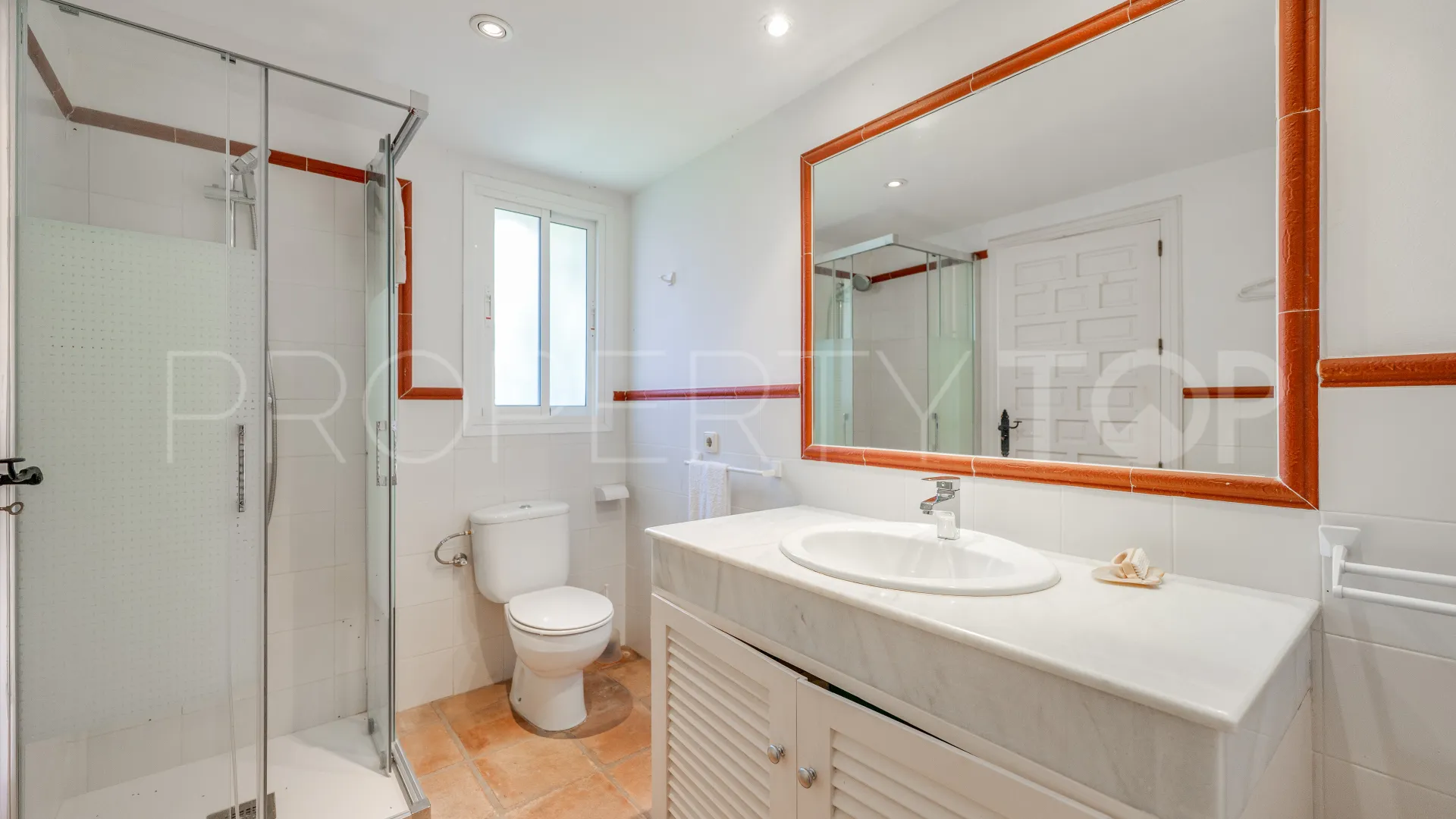 5 bedrooms villa for sale in San Pedro Playa