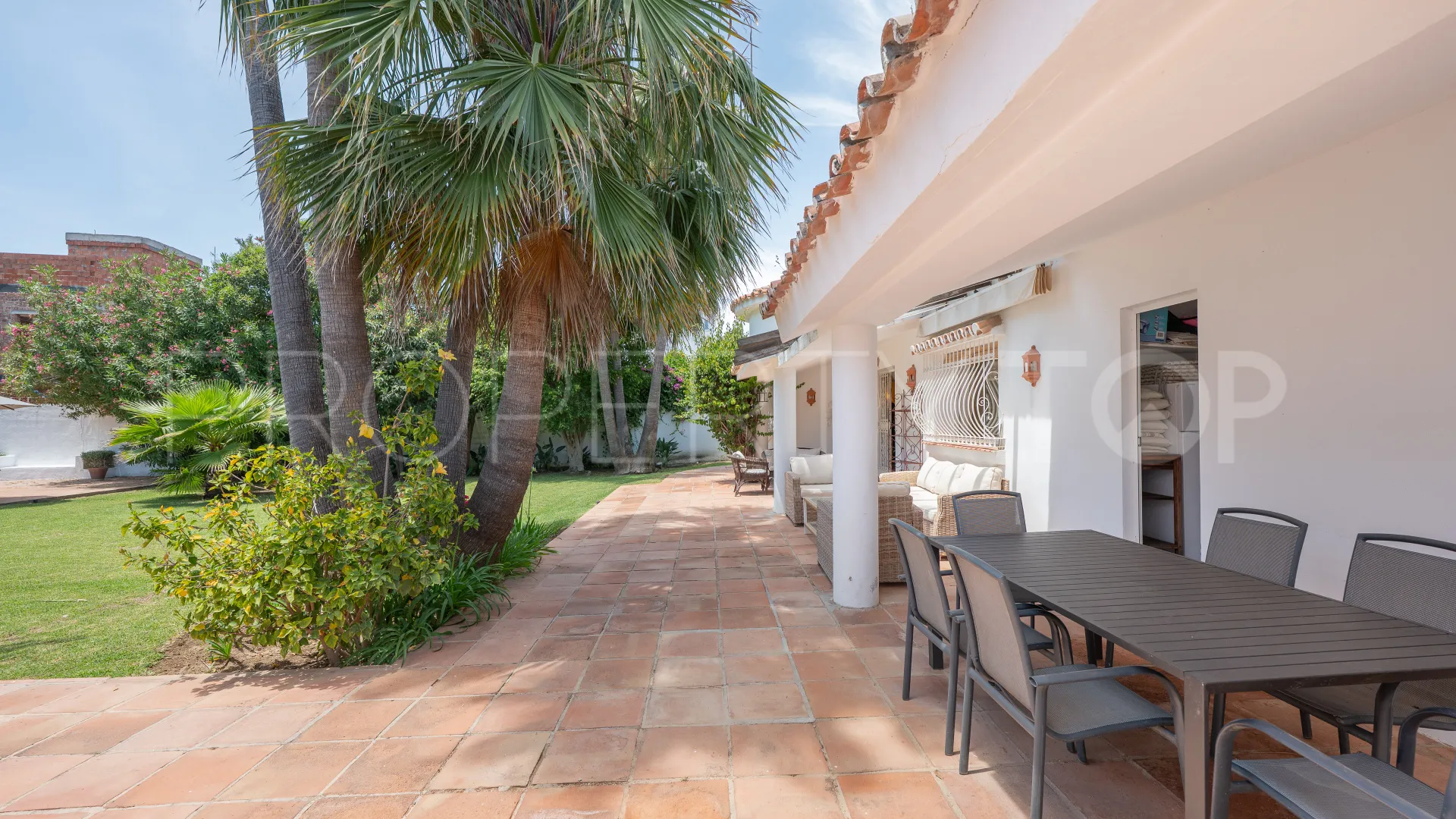 5 bedrooms villa for sale in San Pedro Playa