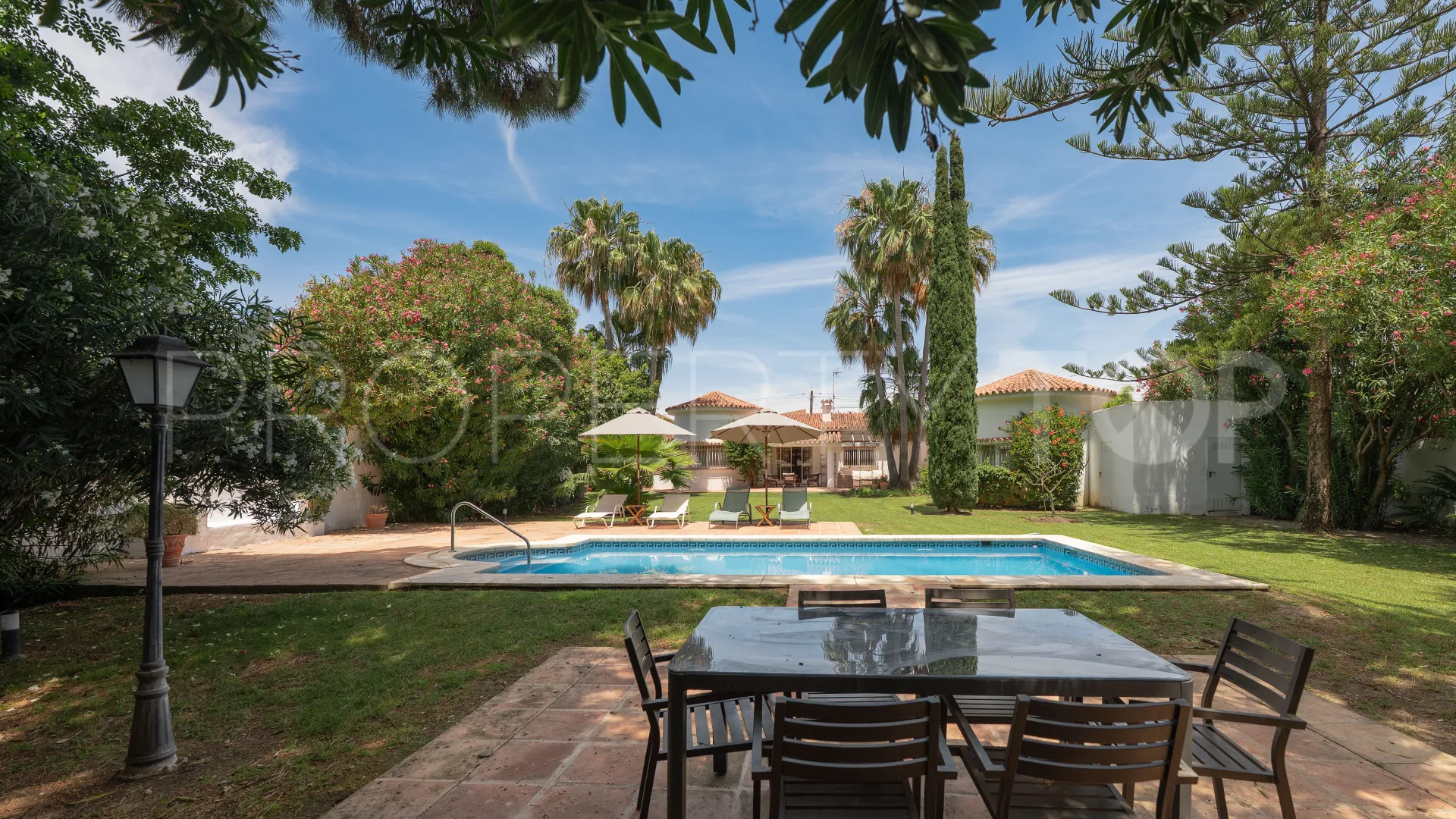 5 bedrooms villa for sale in San Pedro Playa