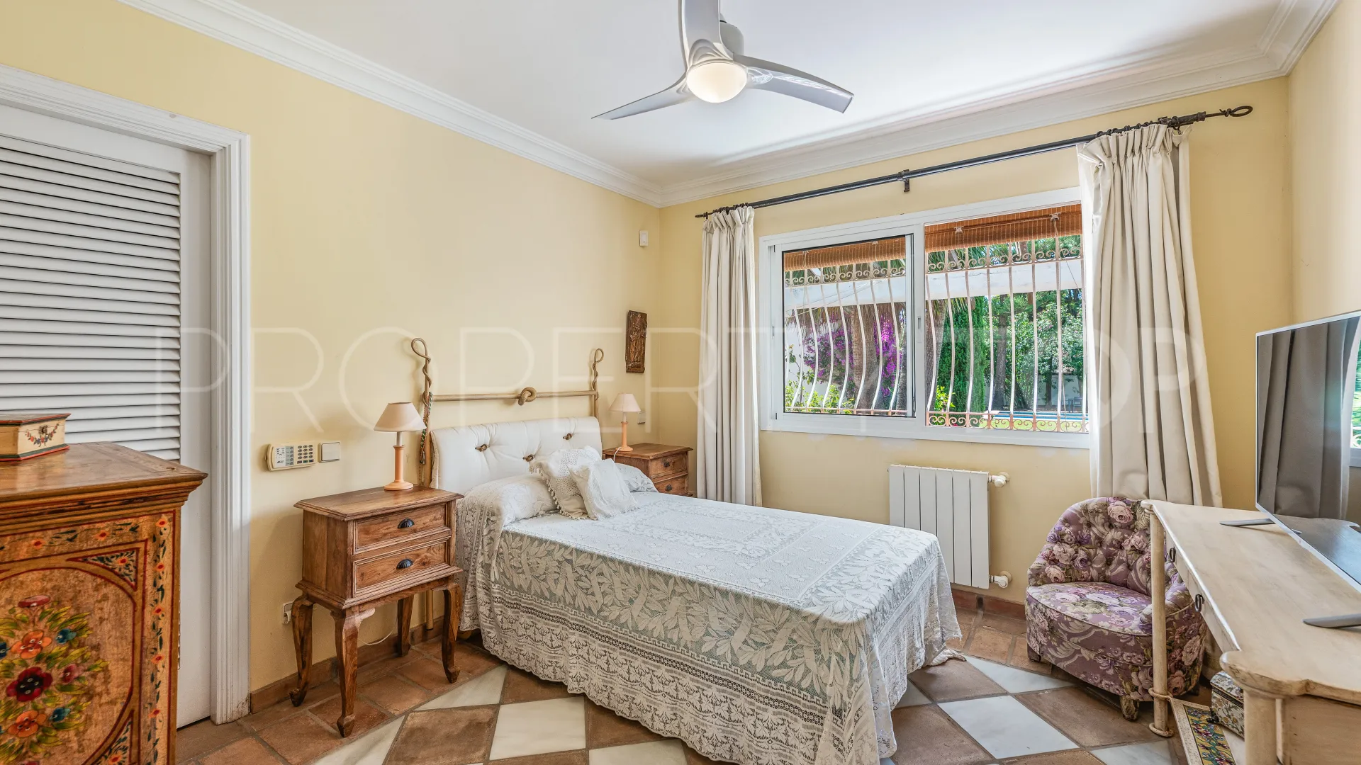 5 bedrooms villa for sale in San Pedro Playa