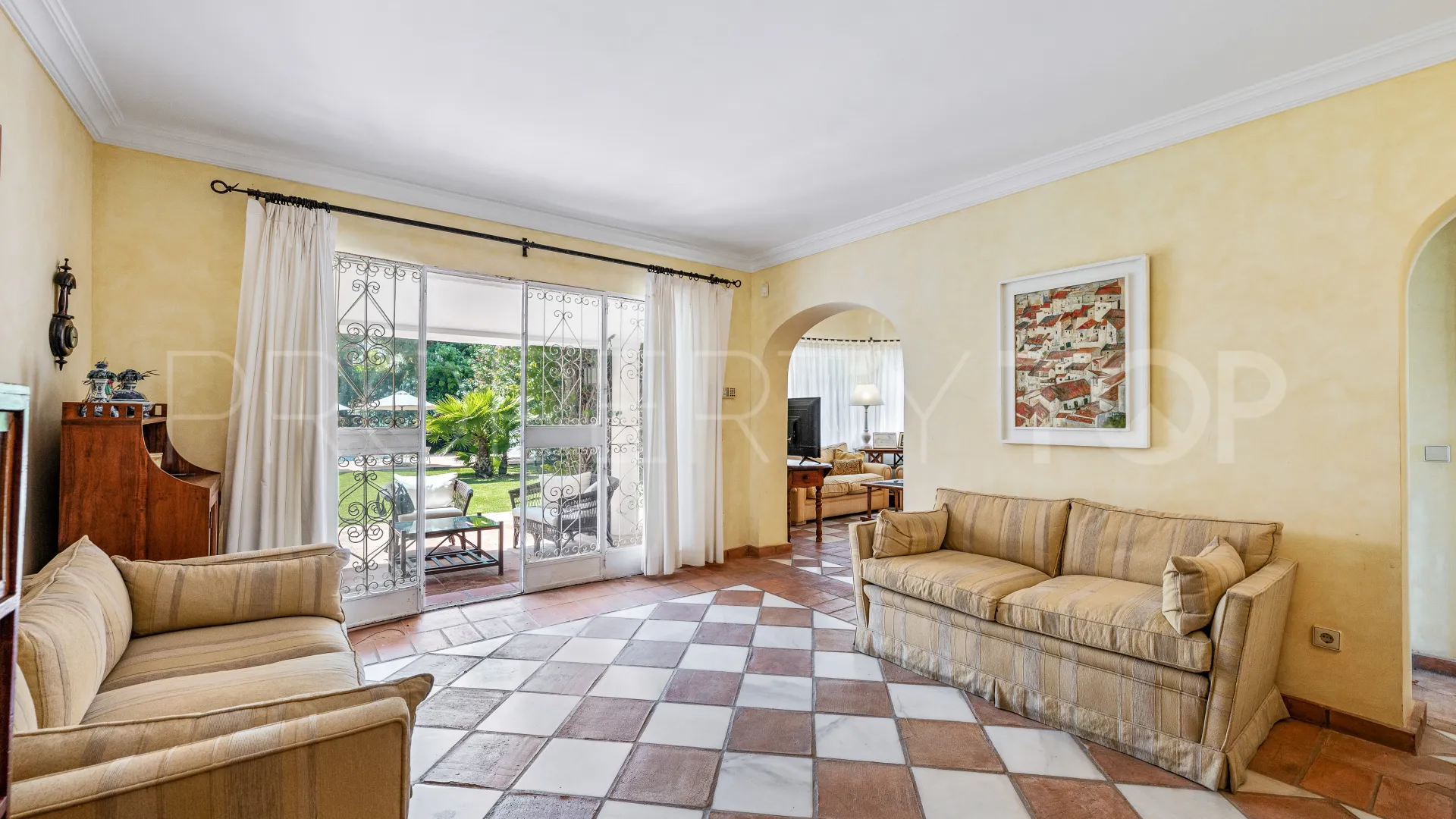 5 bedrooms villa for sale in San Pedro Playa