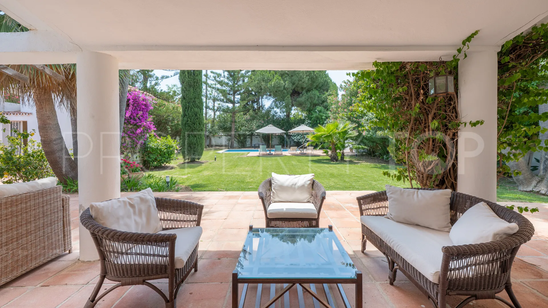 5 bedrooms villa for sale in San Pedro Playa