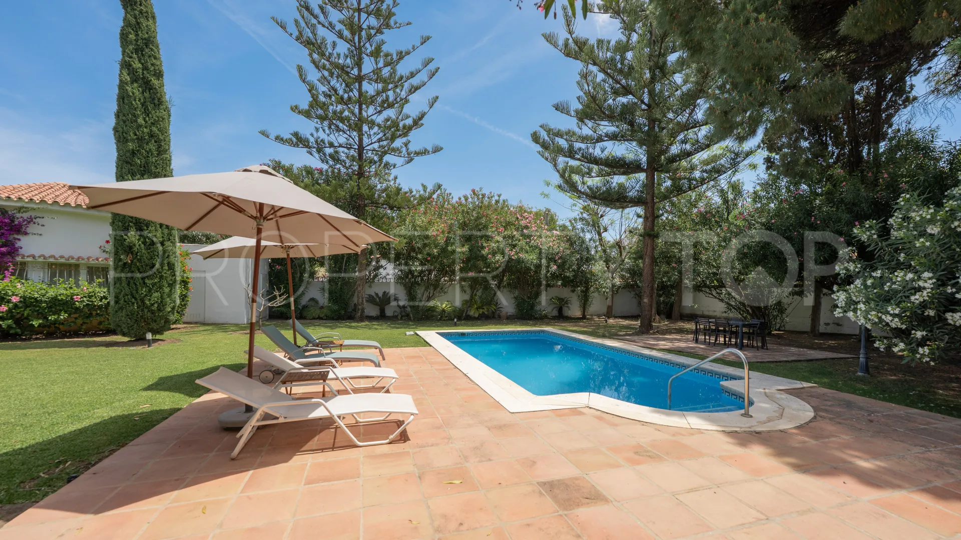 5 bedrooms villa for sale in San Pedro Playa