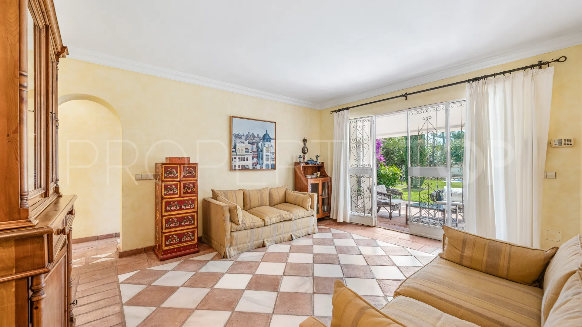 5 bedrooms villa for sale in San Pedro Playa
