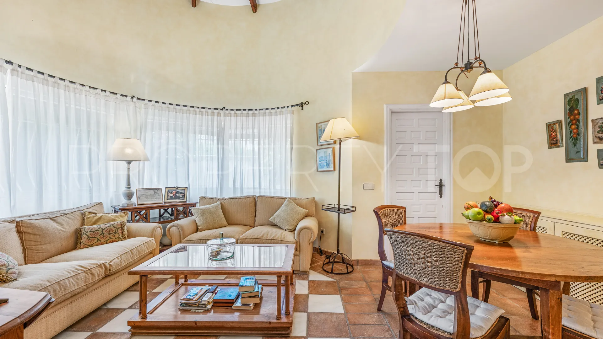 5 bedrooms villa for sale in San Pedro Playa