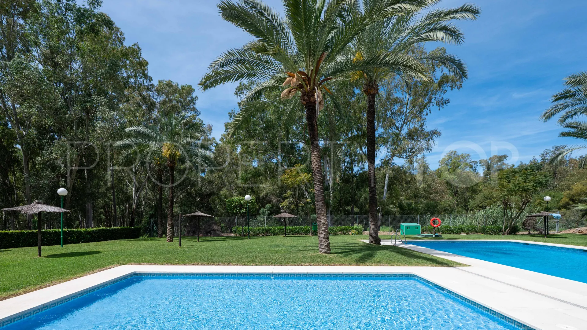 Penthouse for sale in El Paraiso