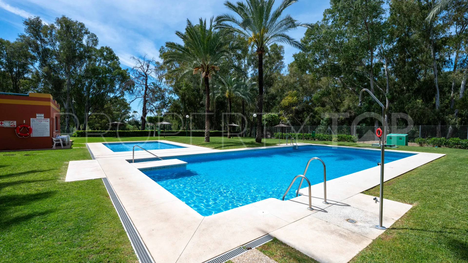 Penthouse for sale in El Paraiso