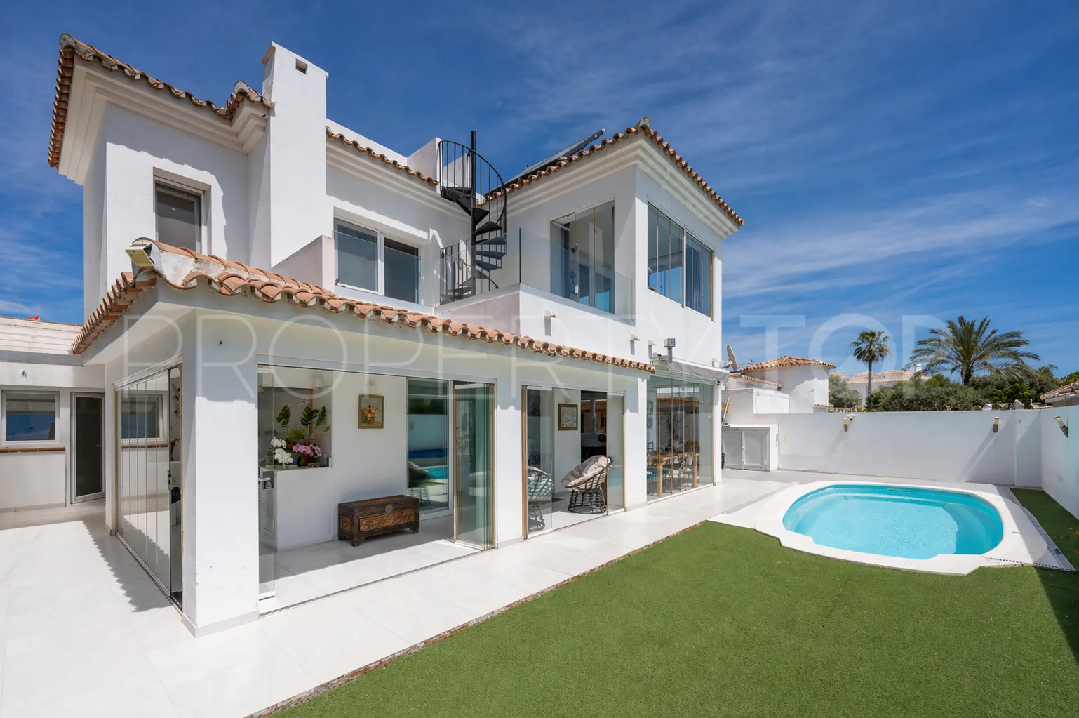 Villa in El Saladillo for sale