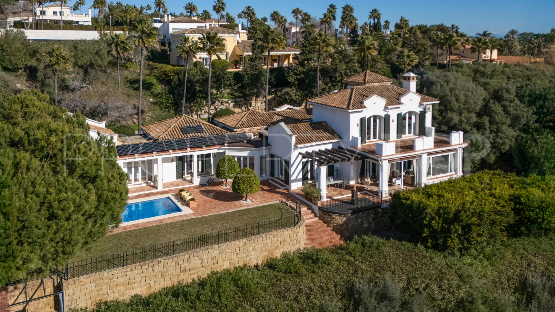 For sale villa with 6 bedrooms in Zona F