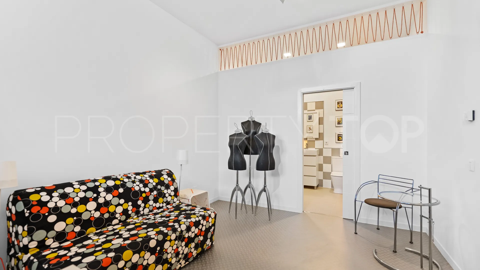 For sale villa with 6 bedrooms in Zona F