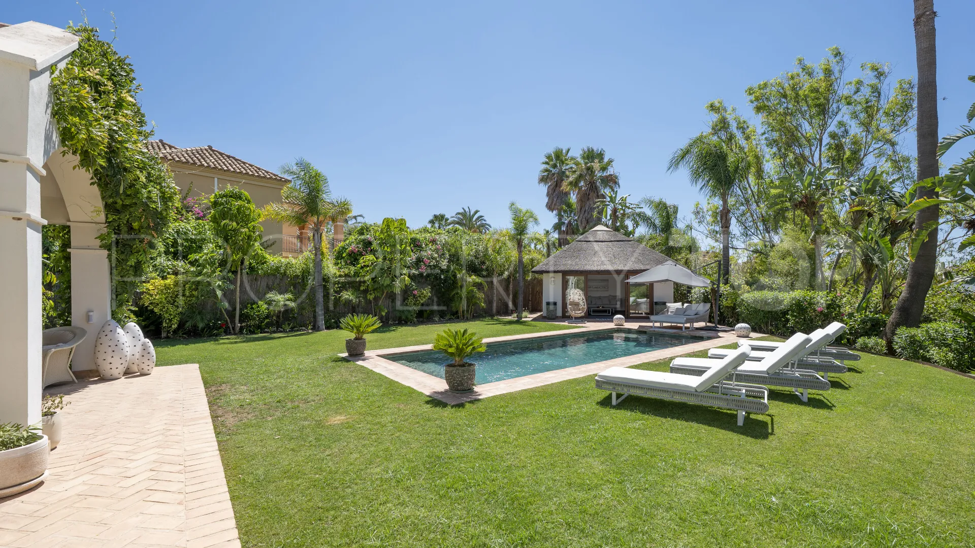 For sale villa in La Resina Golf