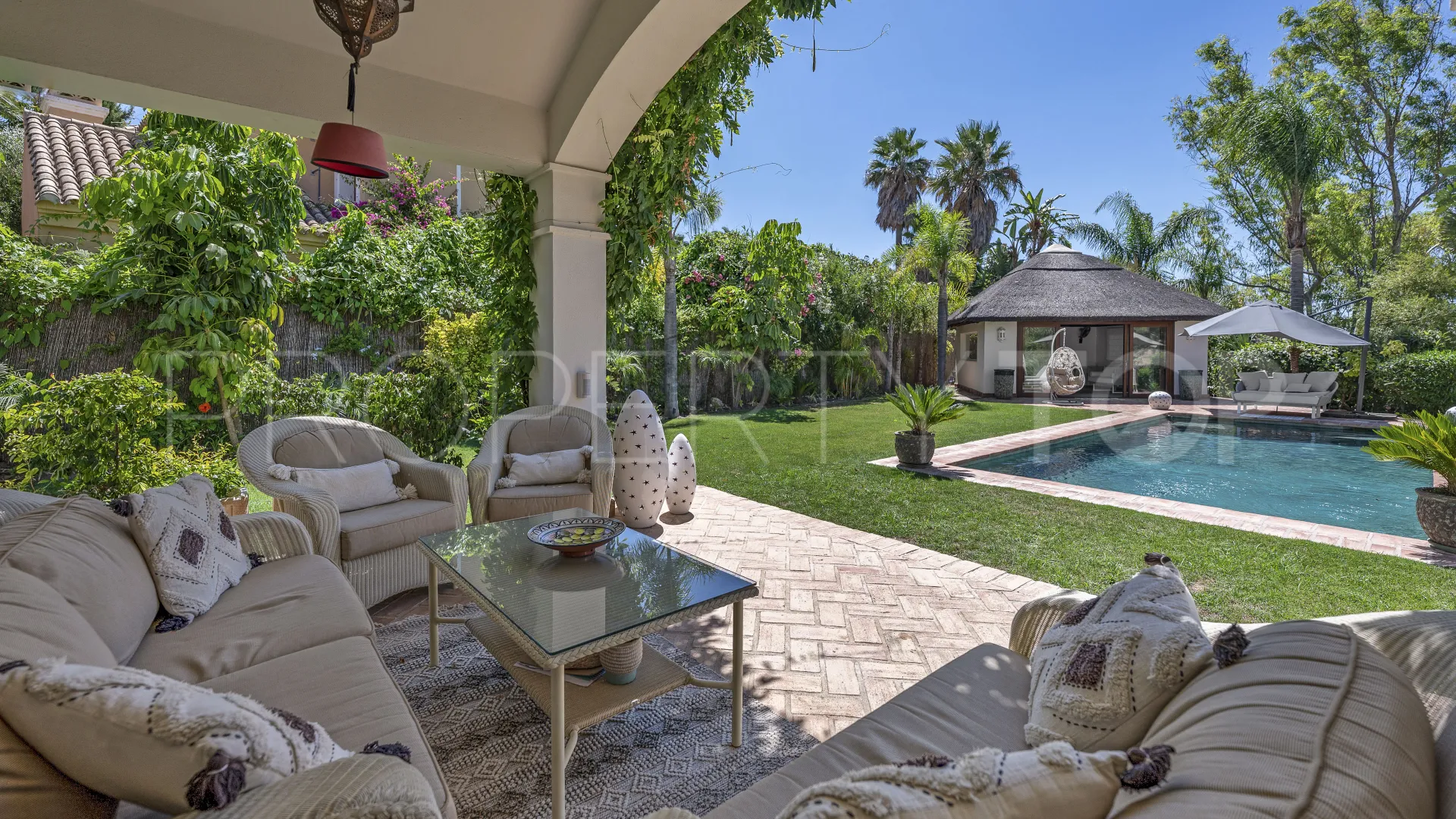 For sale villa in La Resina Golf