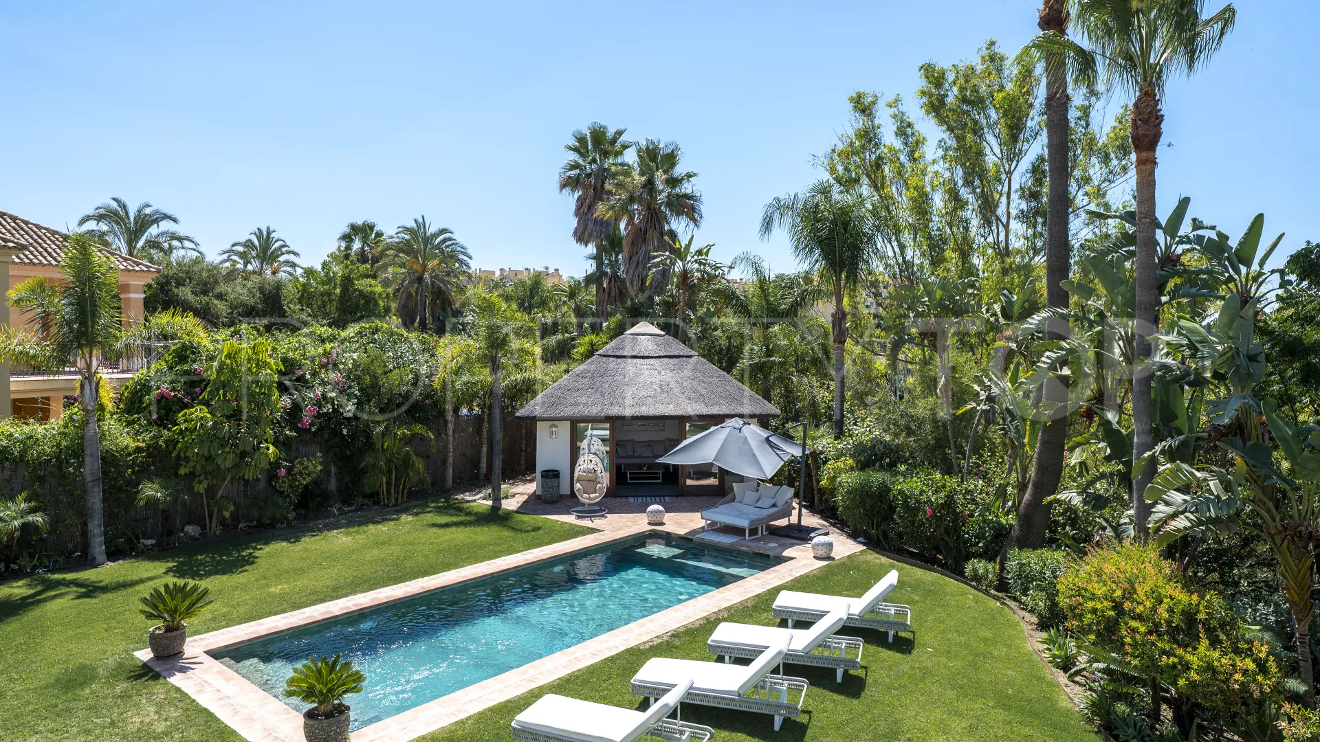 For sale villa in La Resina Golf