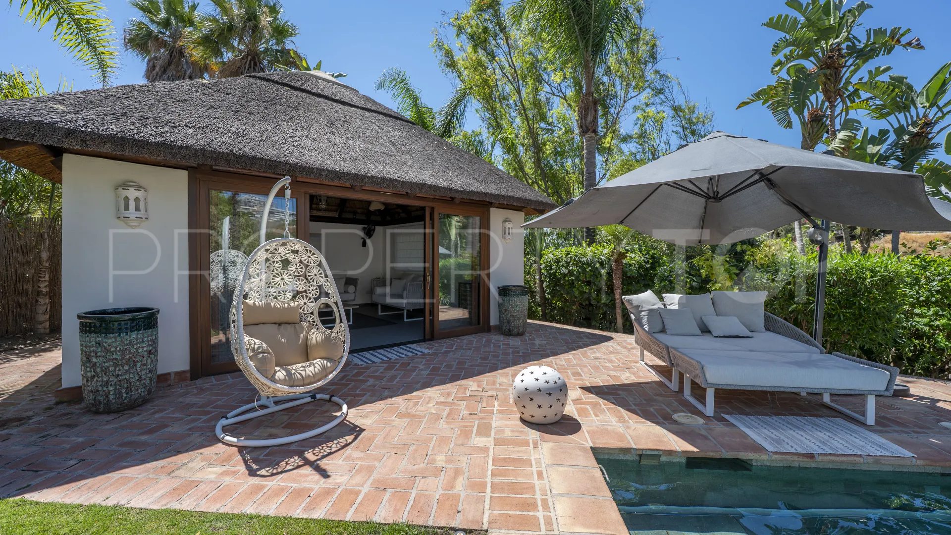 For sale villa in La Resina Golf